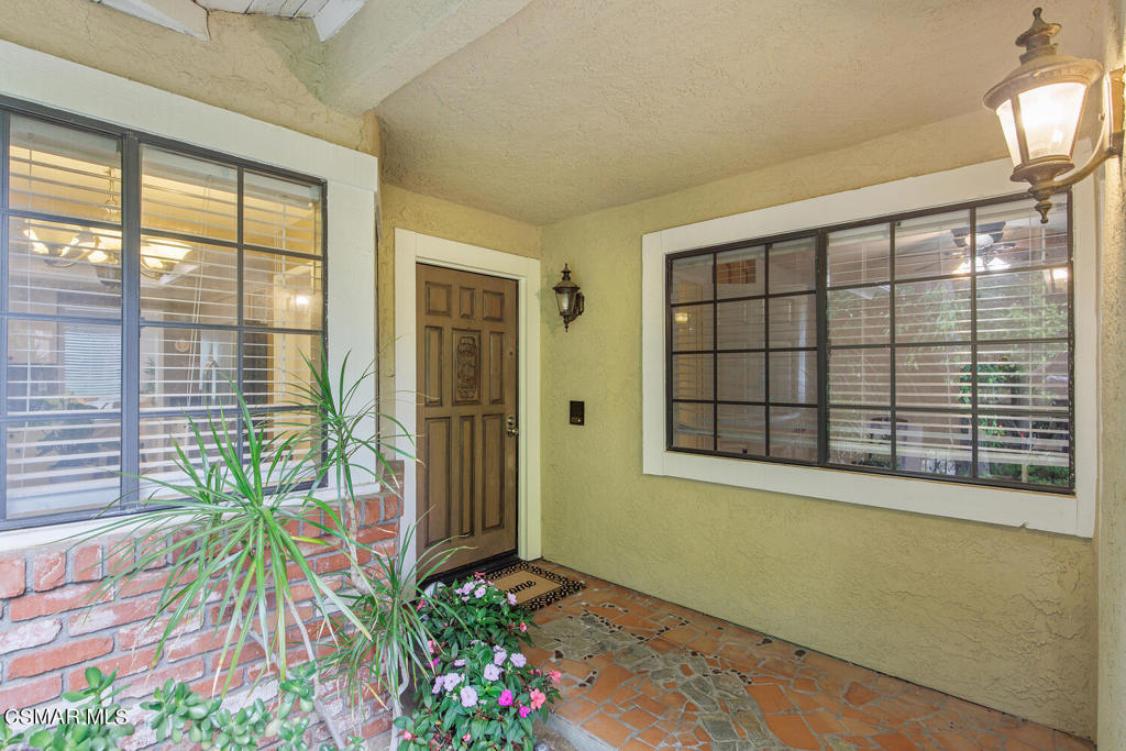 12245 Shady Hollow Lane