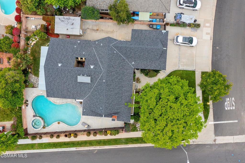 1045 Riopelle Court