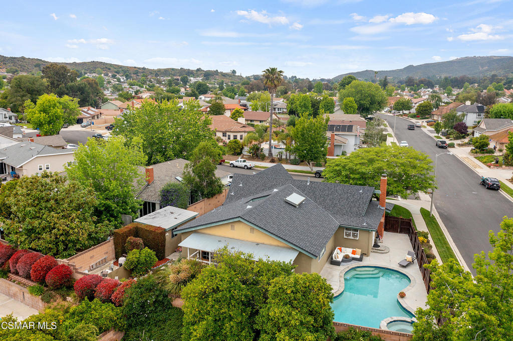 1045 Riopelle Court