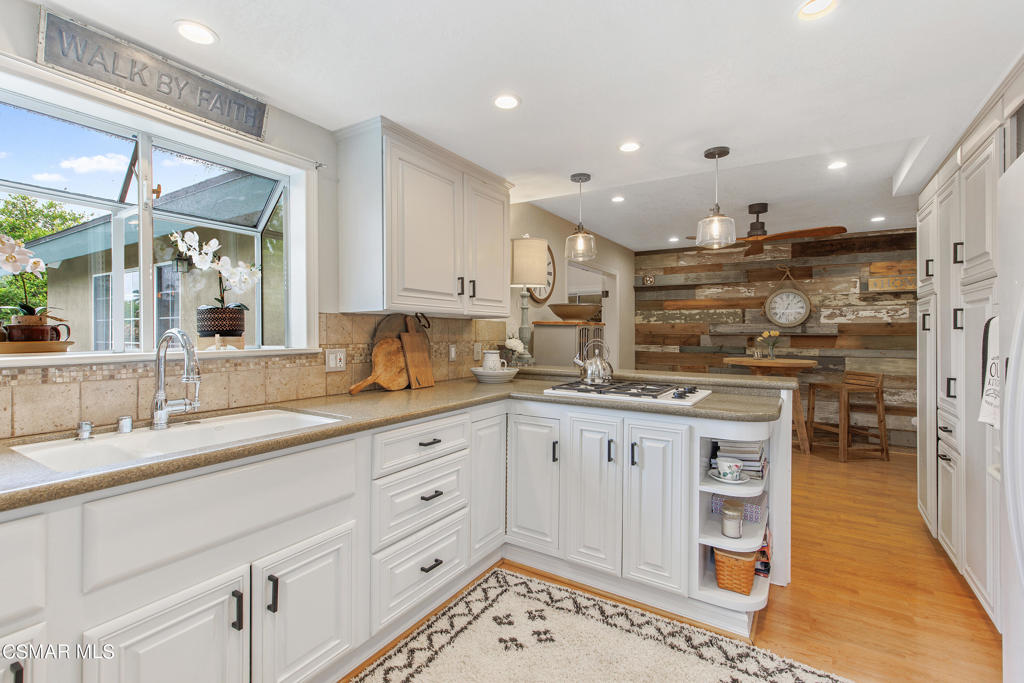 1045 Riopelle Court