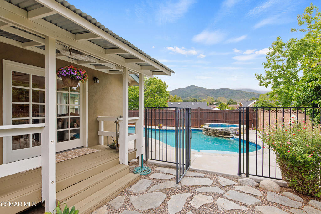 1045 Riopelle Court