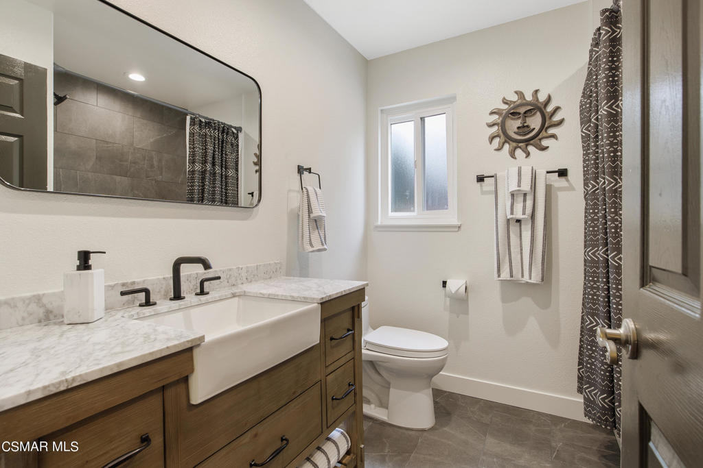 1045 Riopelle Court