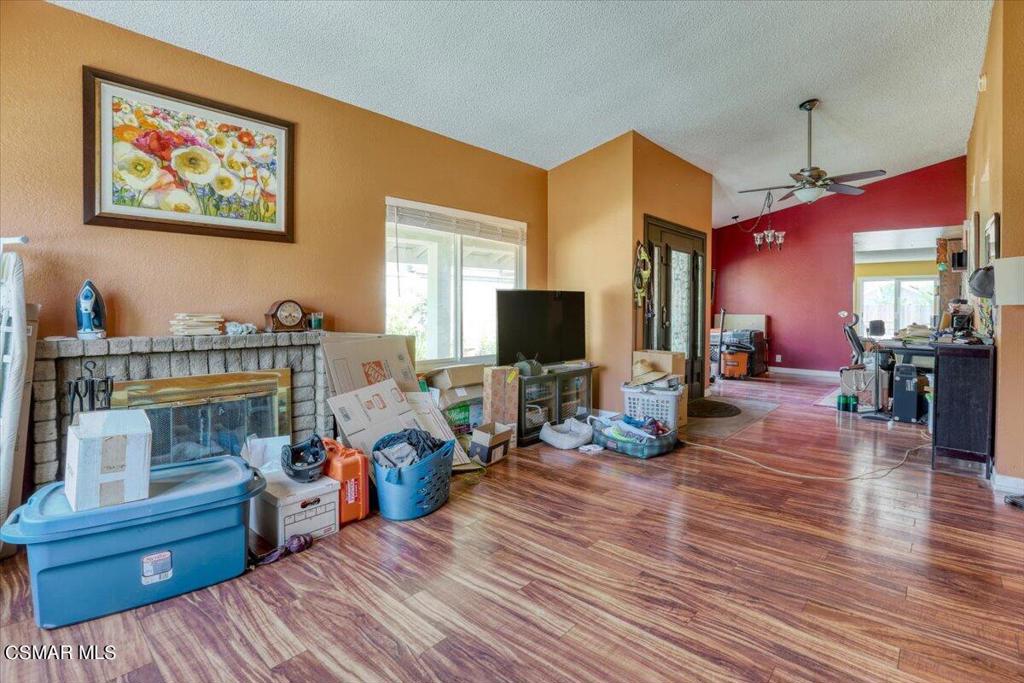 6130 Saddleback Way
