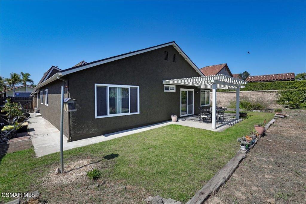 6130 Saddleback Way