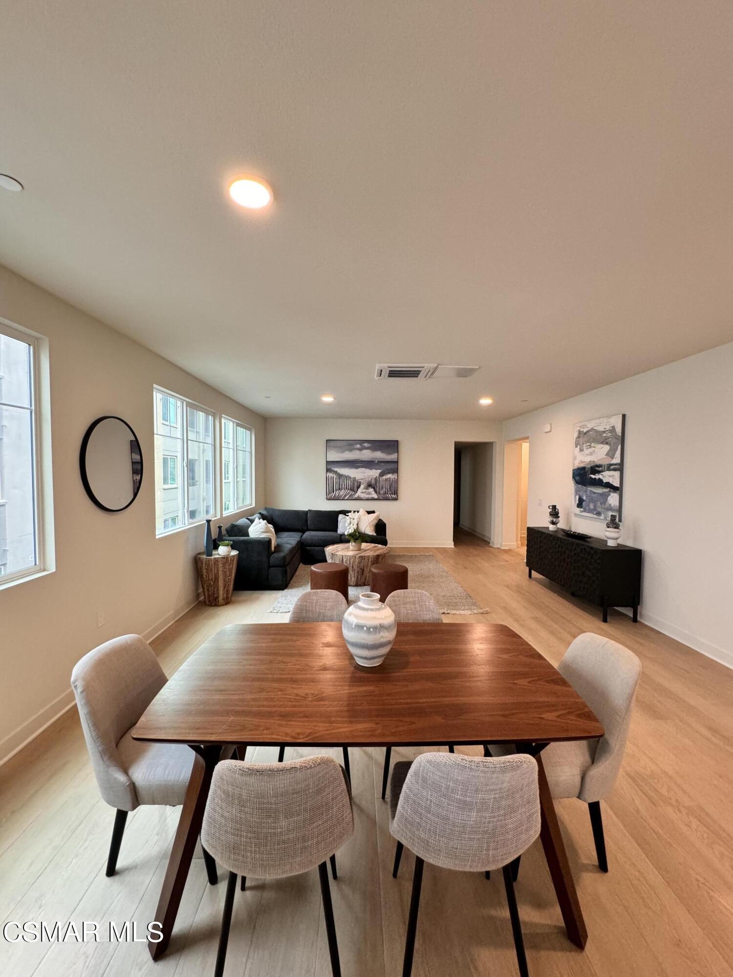 2850 Wagon Wheel Rd, 303
