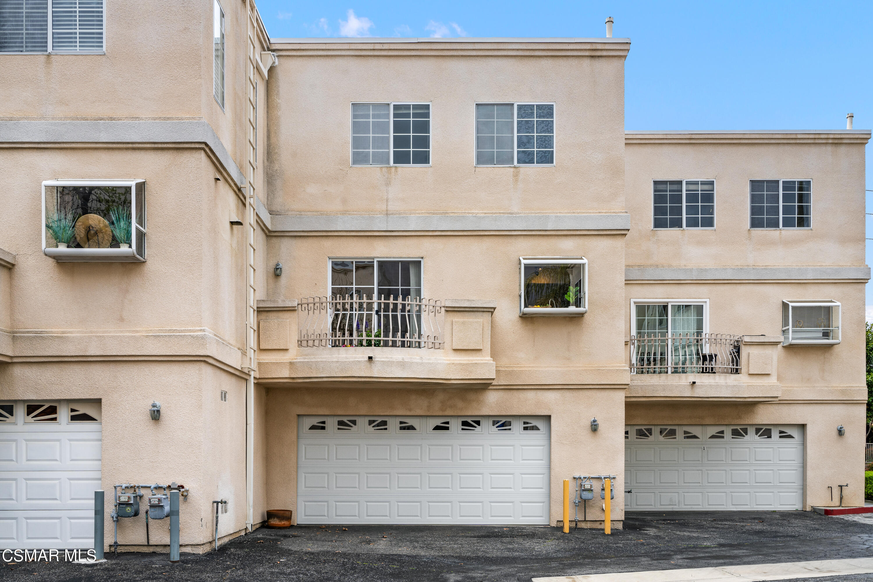 5340 Las Virgenes Road, 2
