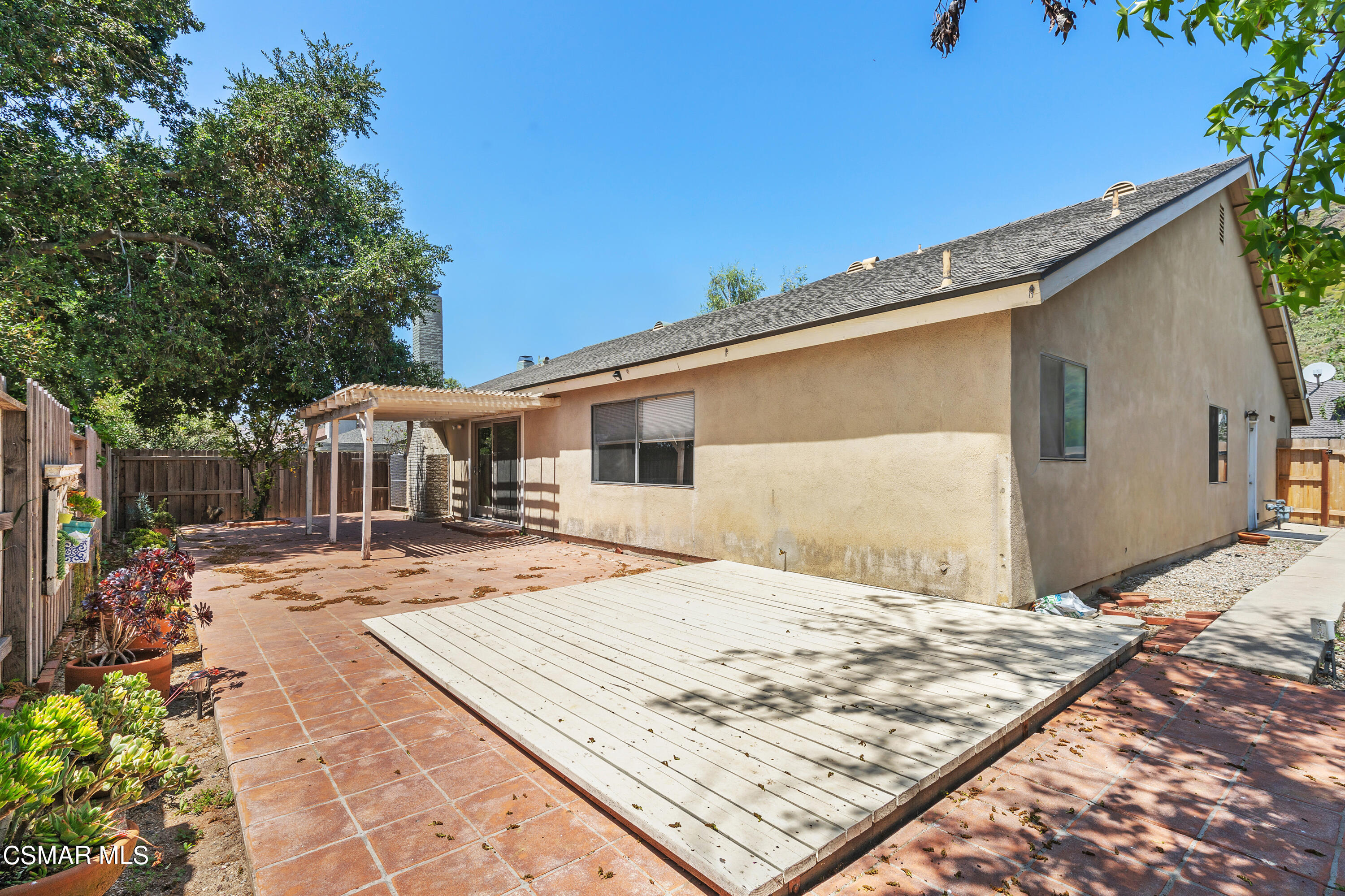 462 Raindance Street