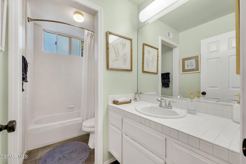 2485 Whitechapel Place