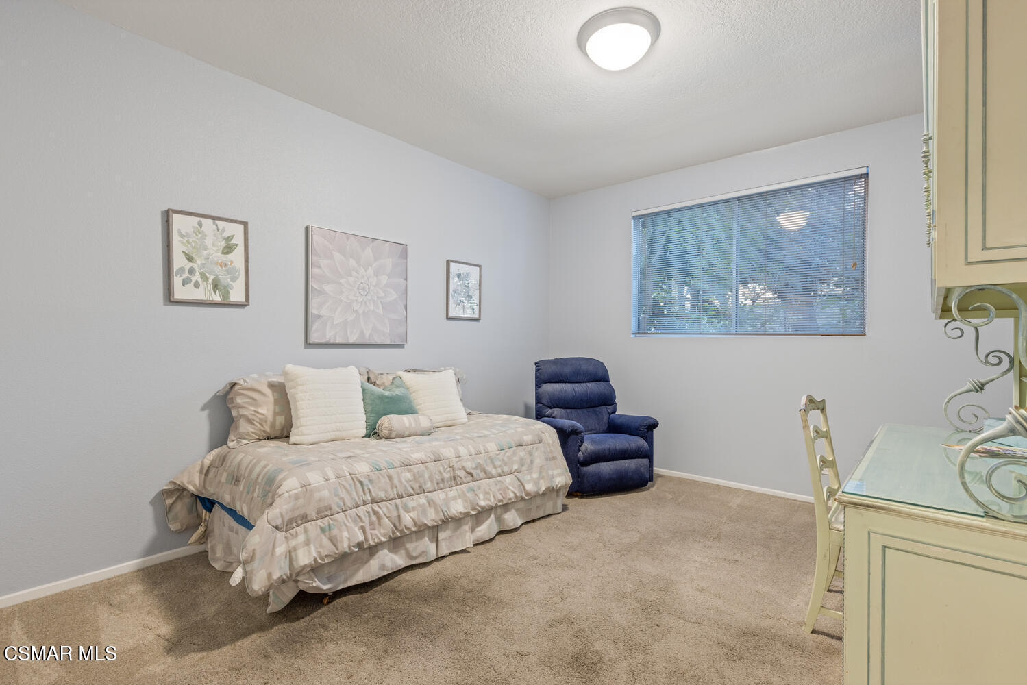 4949 Genesta Avenue, 214