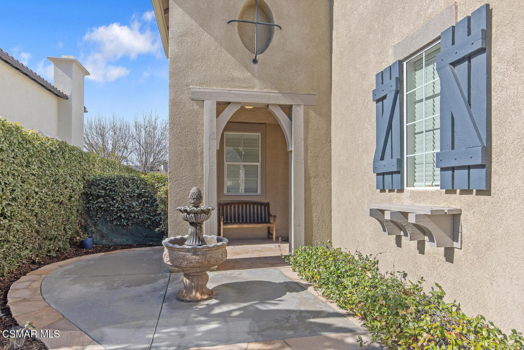 115 Via Escondido