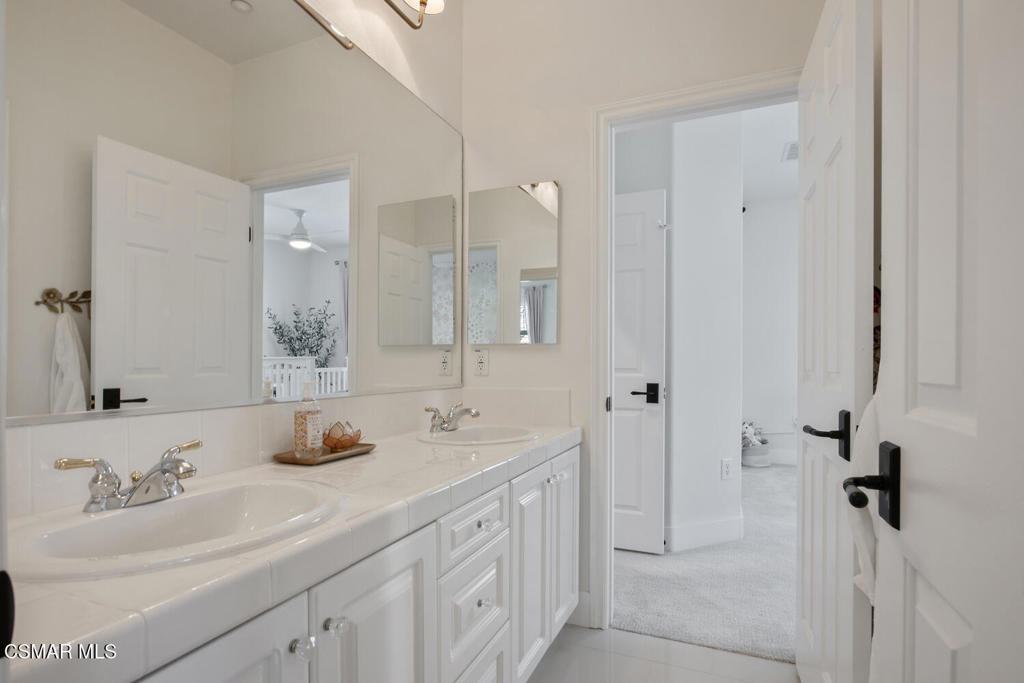 1615 Vista Oaks Way
