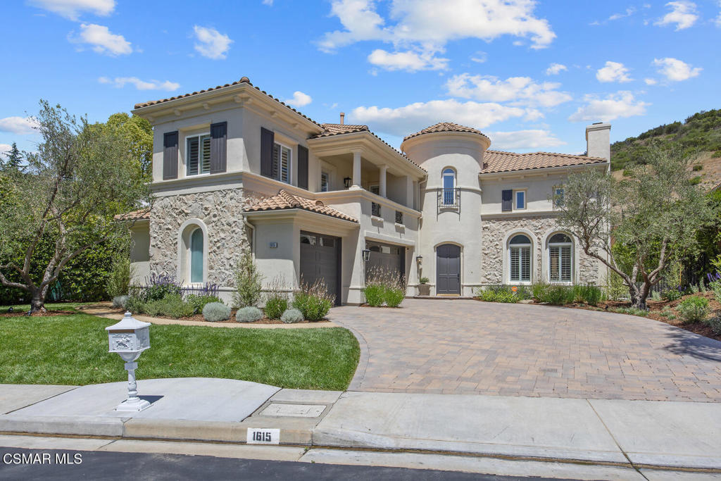 1615 Vista Oaks Way