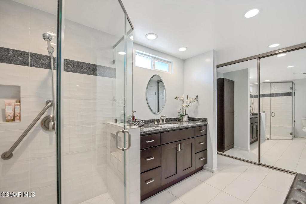 1091 La Cresta Drive
