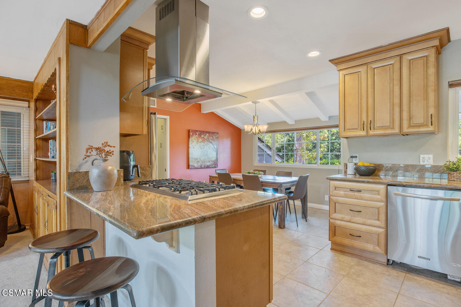 1091 La Cresta Drive