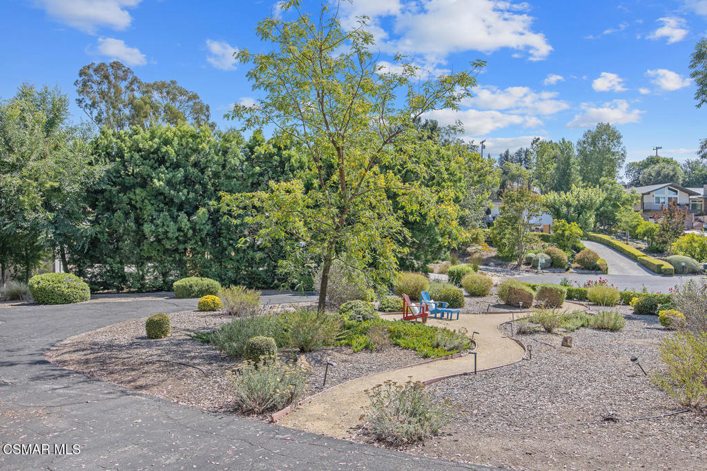 1091 La Cresta Drive