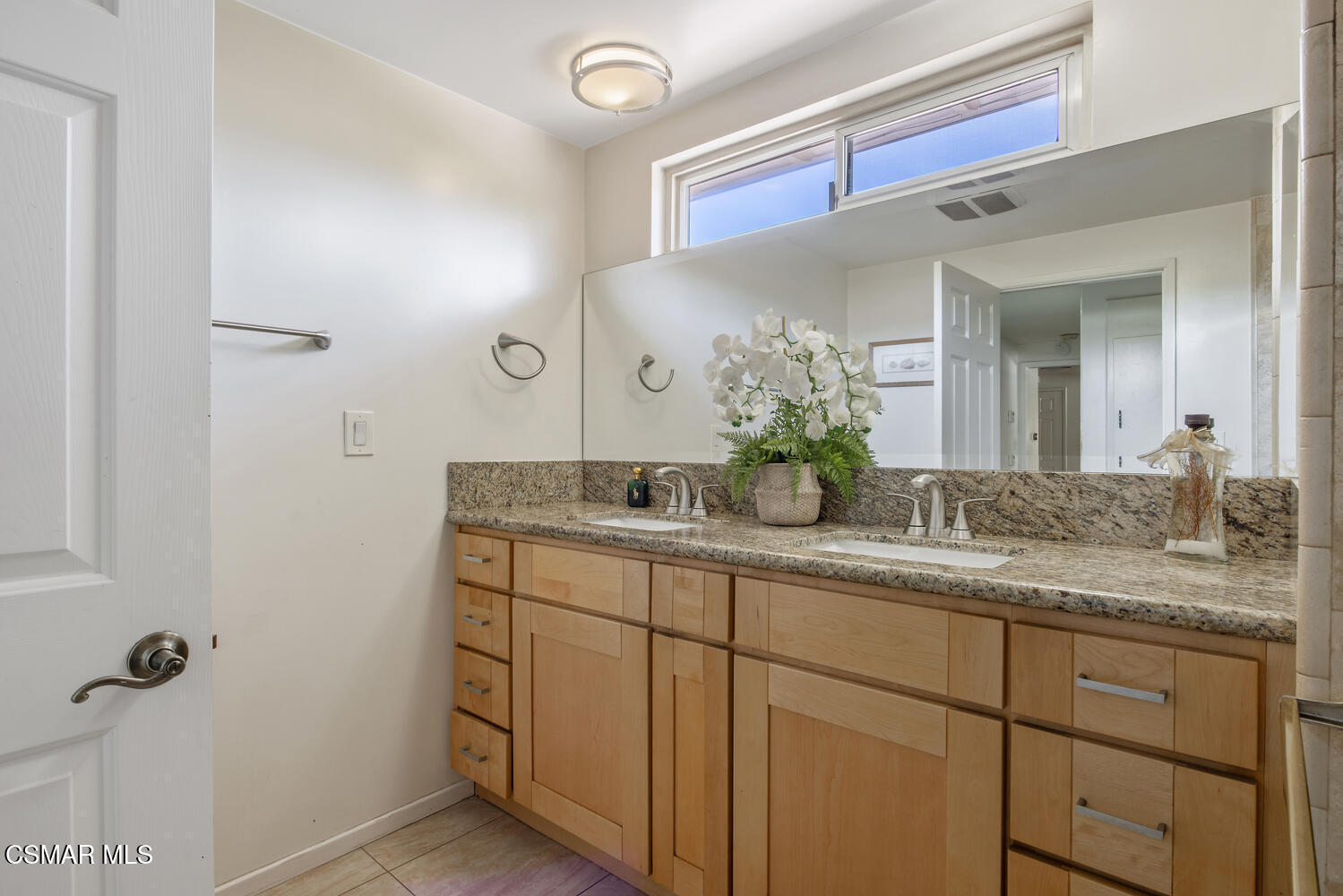 1091 La Cresta Drive