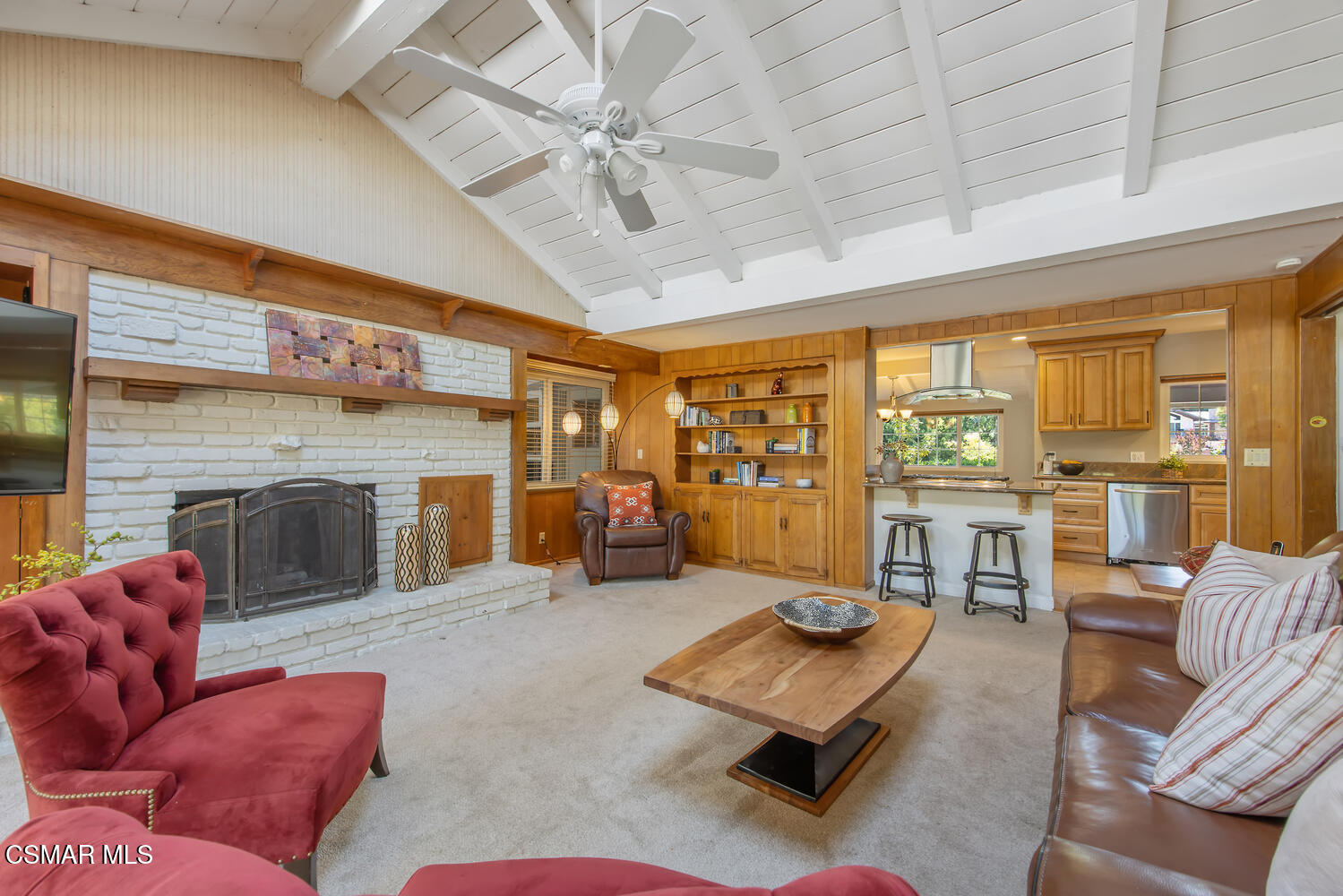 1091 La Cresta Drive
