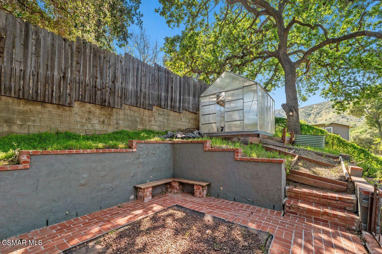 1268 Black Canyon Road