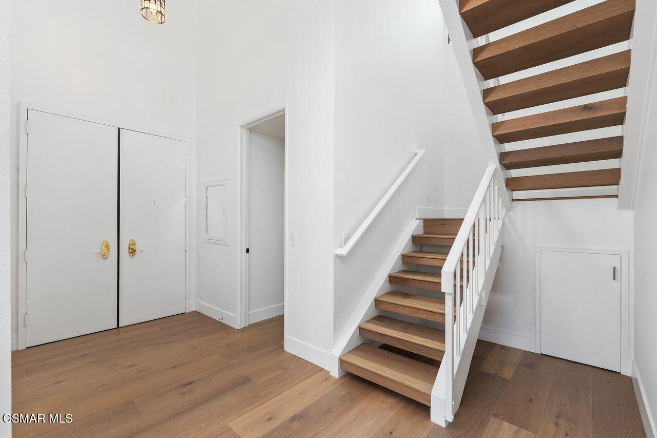 4949 Genesta Avenue, 412