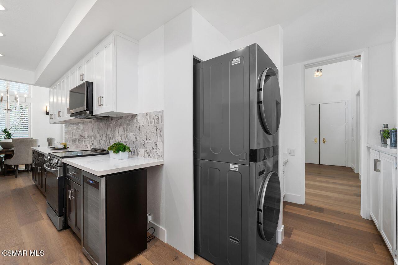 4949 Genesta Avenue, 412