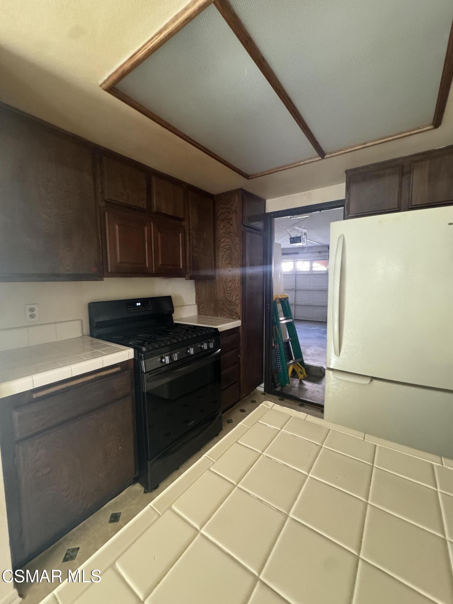 5291 Colodny Drive, 19