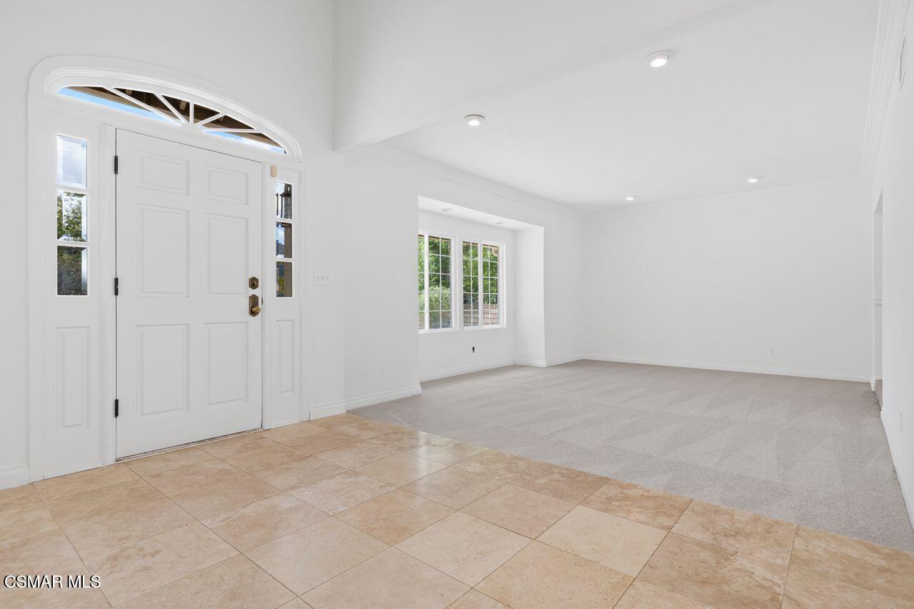 5523 Ember Court