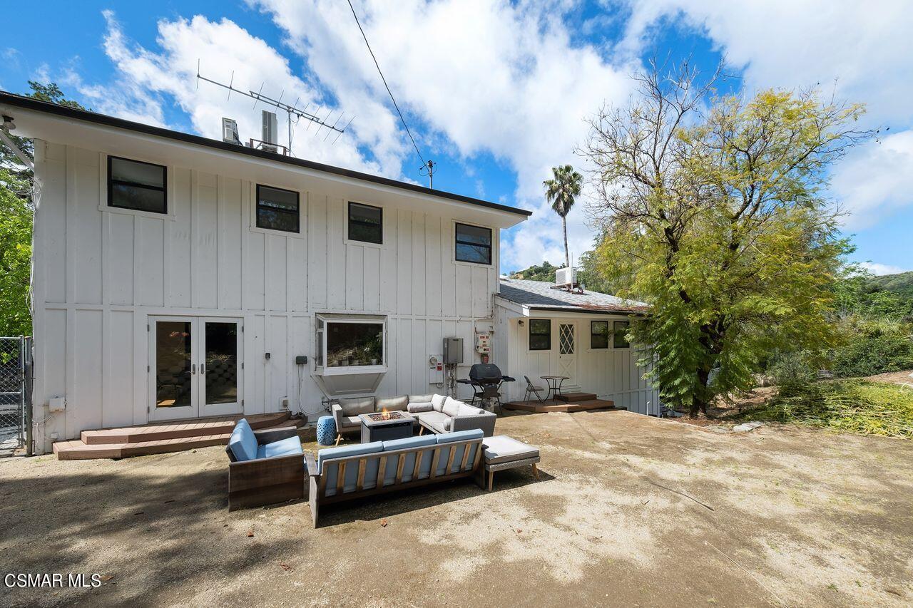 21705 Entrado Drive