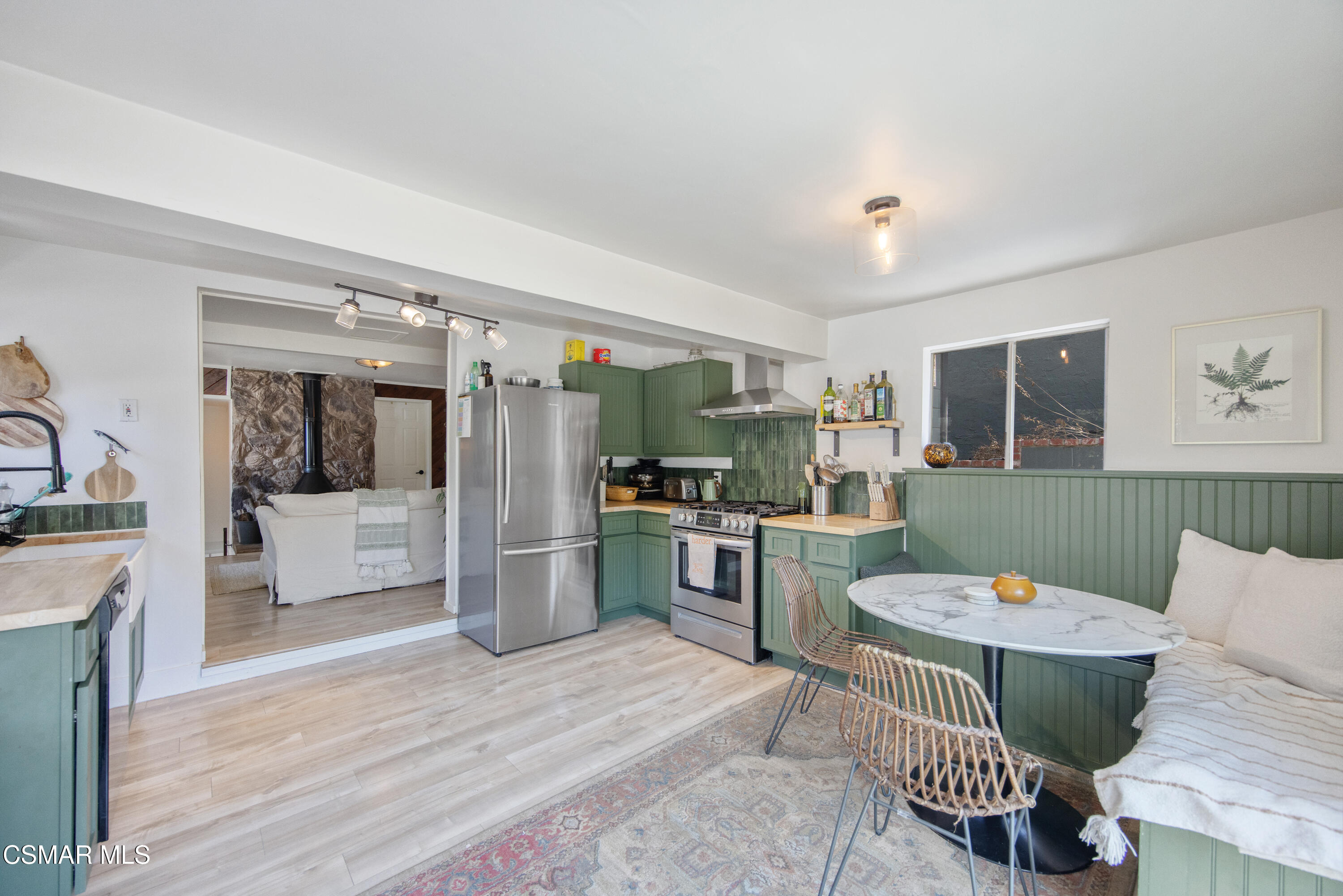 1268 Black Canyon Road