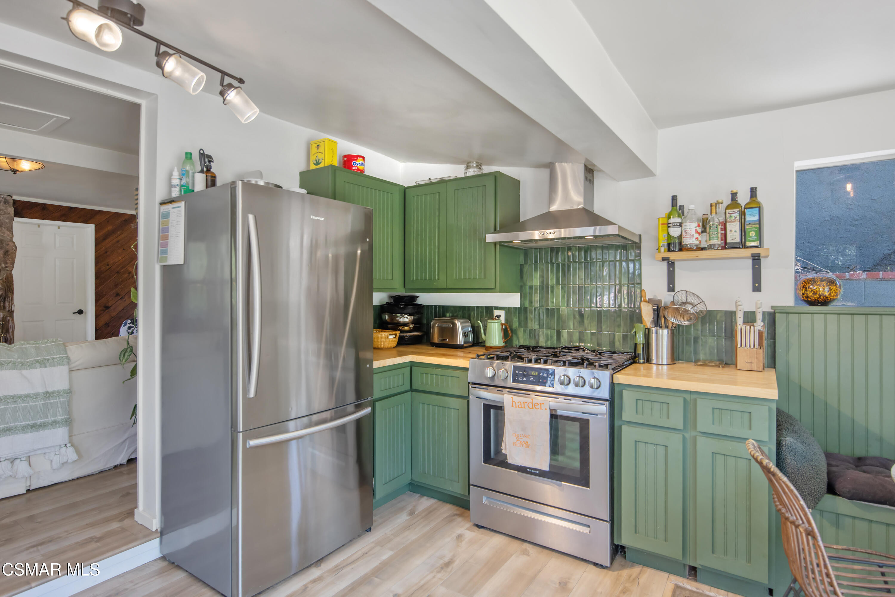 1268 Black Canyon Road