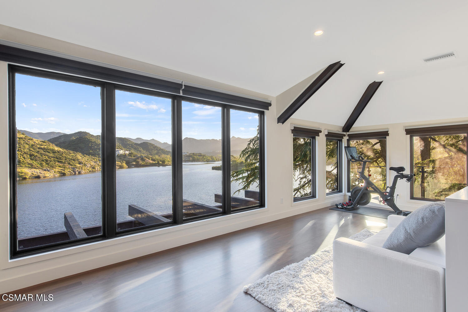 844 Lake Sherwood Drive