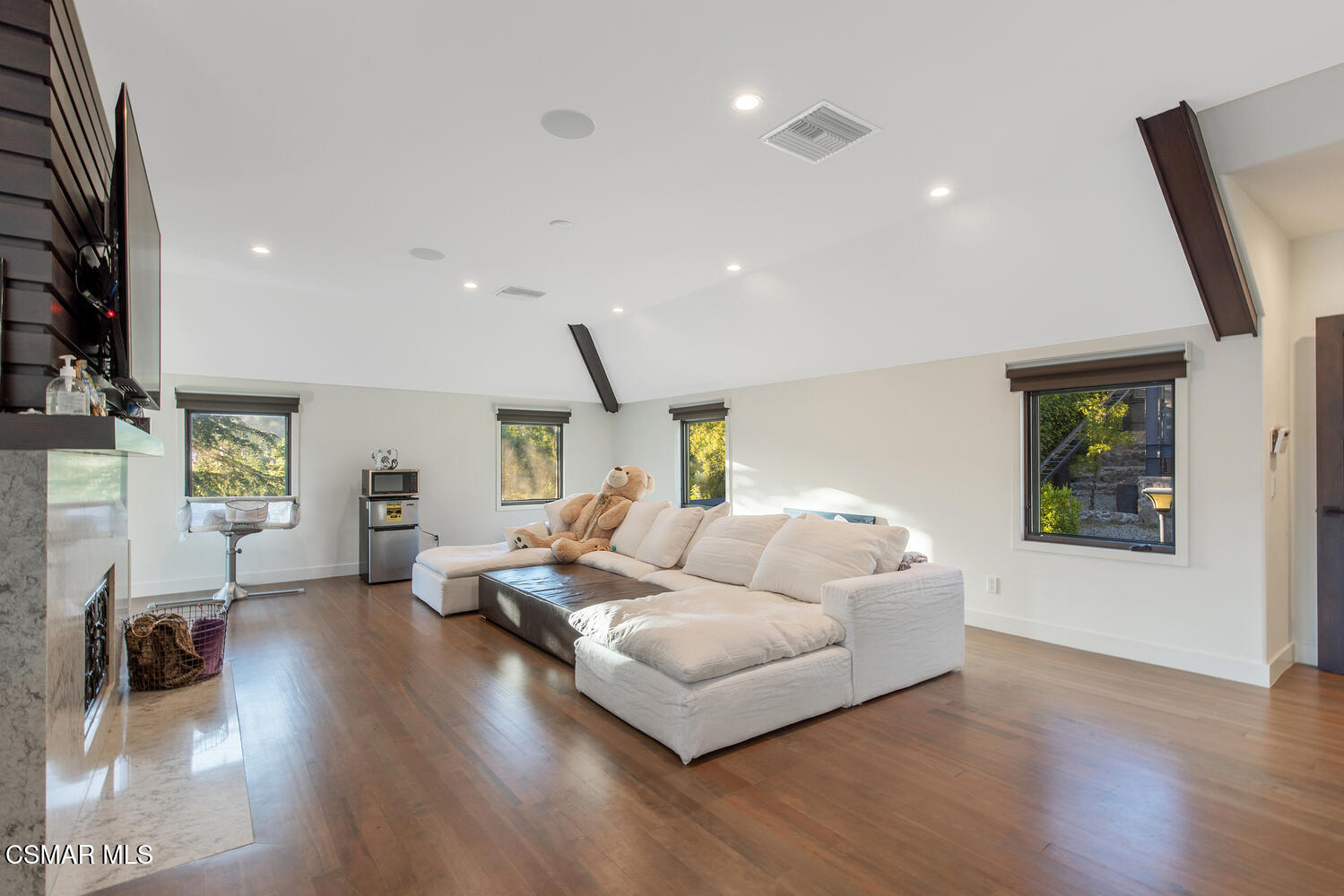 844 Lake Sherwood Drive