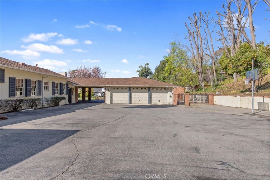 16226 Elisa Place