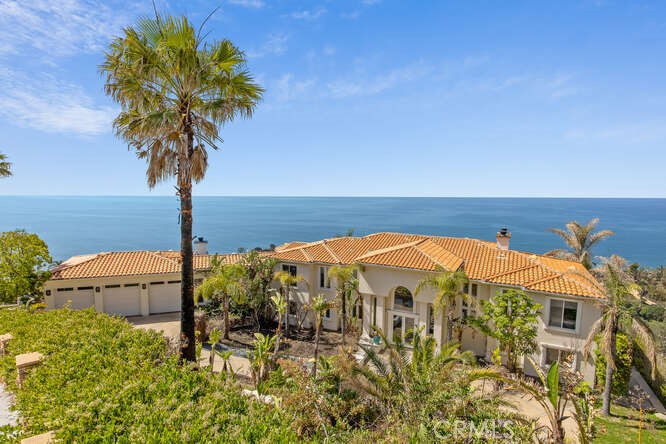 3229 Rambla Pacifico