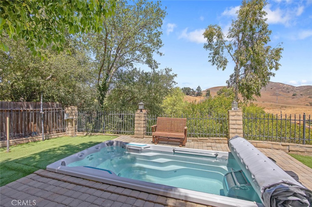 4901 Calle Montecillo