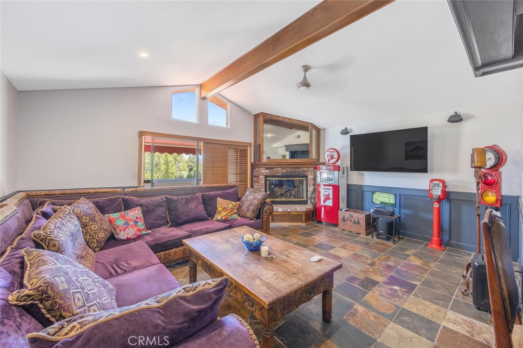 4901 Calle Montecillo