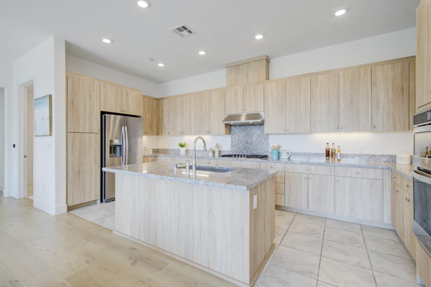 2339 Kinetic CMN 405