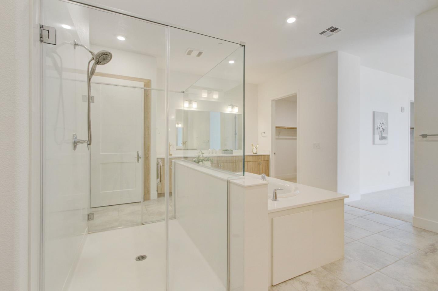 2339 Kinetic CMN 405