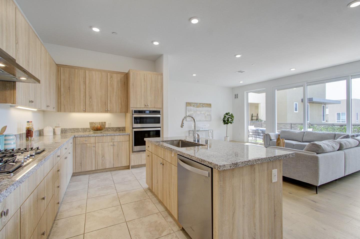 2339 Kinetic CMN 405