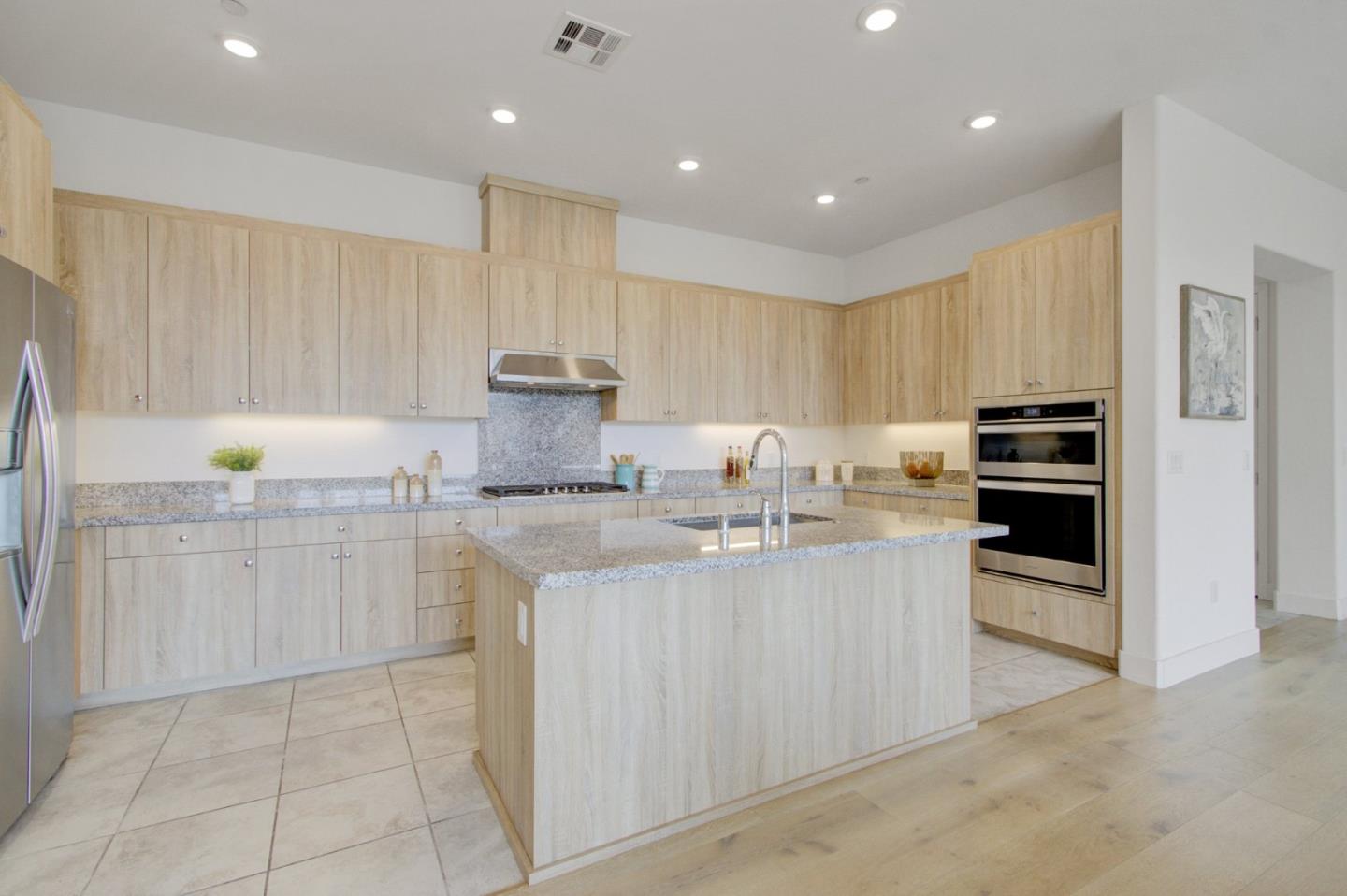 2339 Kinetic CMN 405