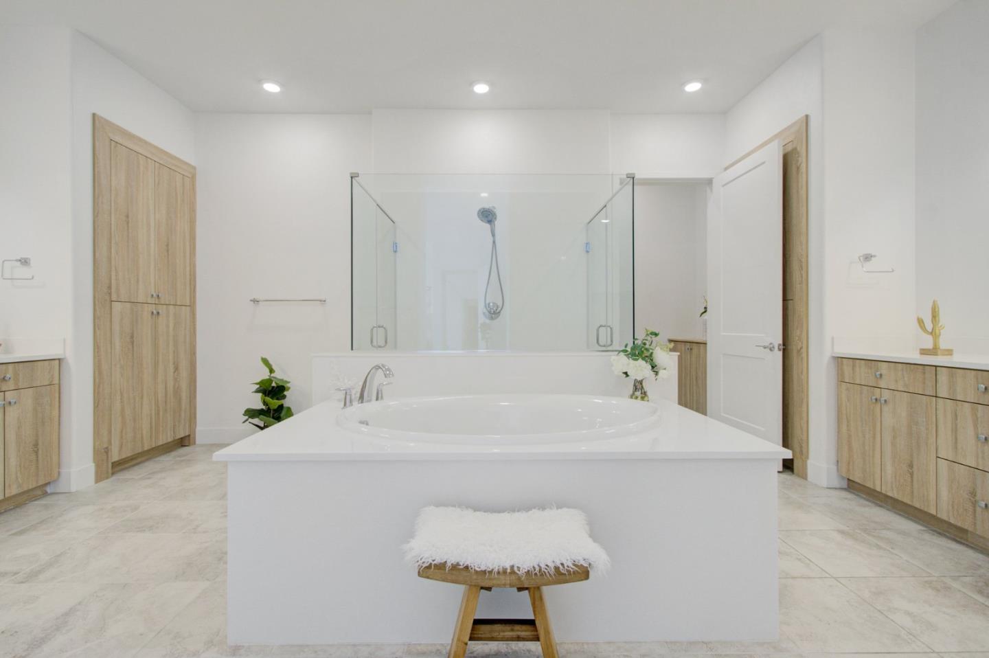 2339 Kinetic CMN 405