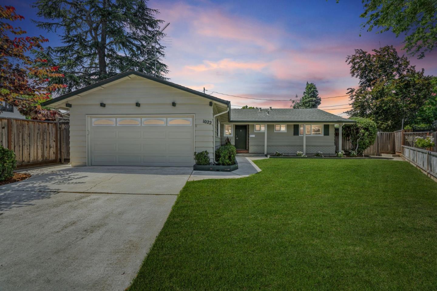 1022 Hiawatha CT