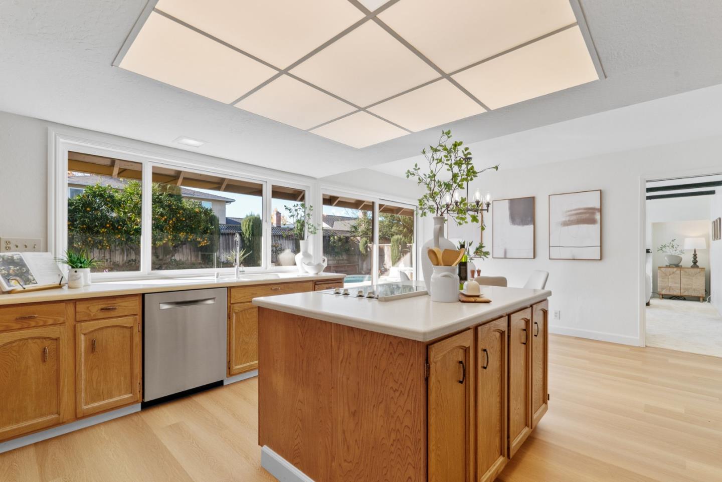 2227 Westmoreland DR