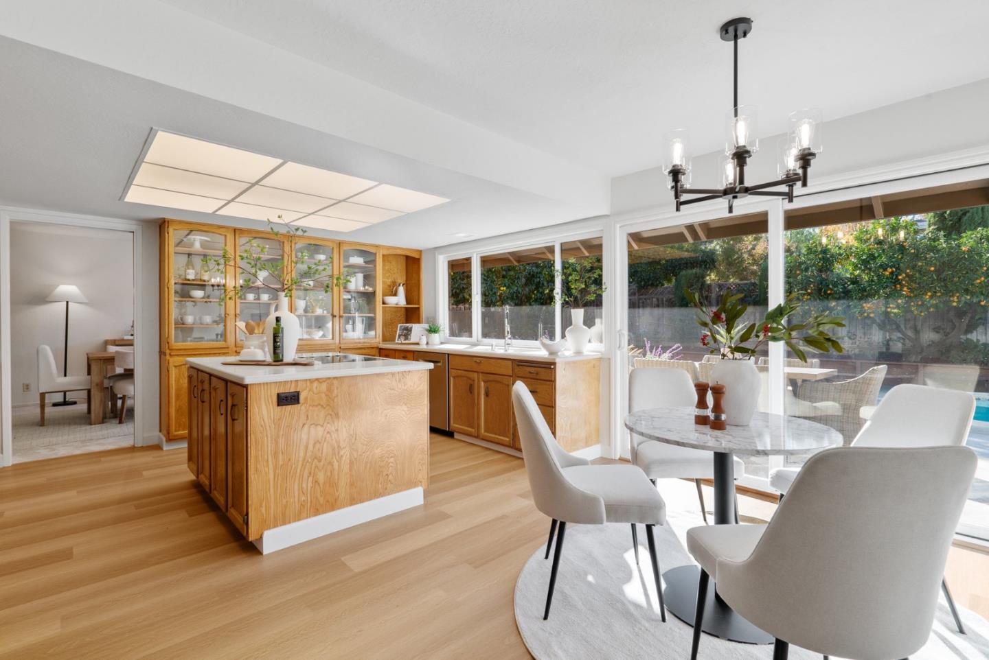 2227 Westmoreland DR