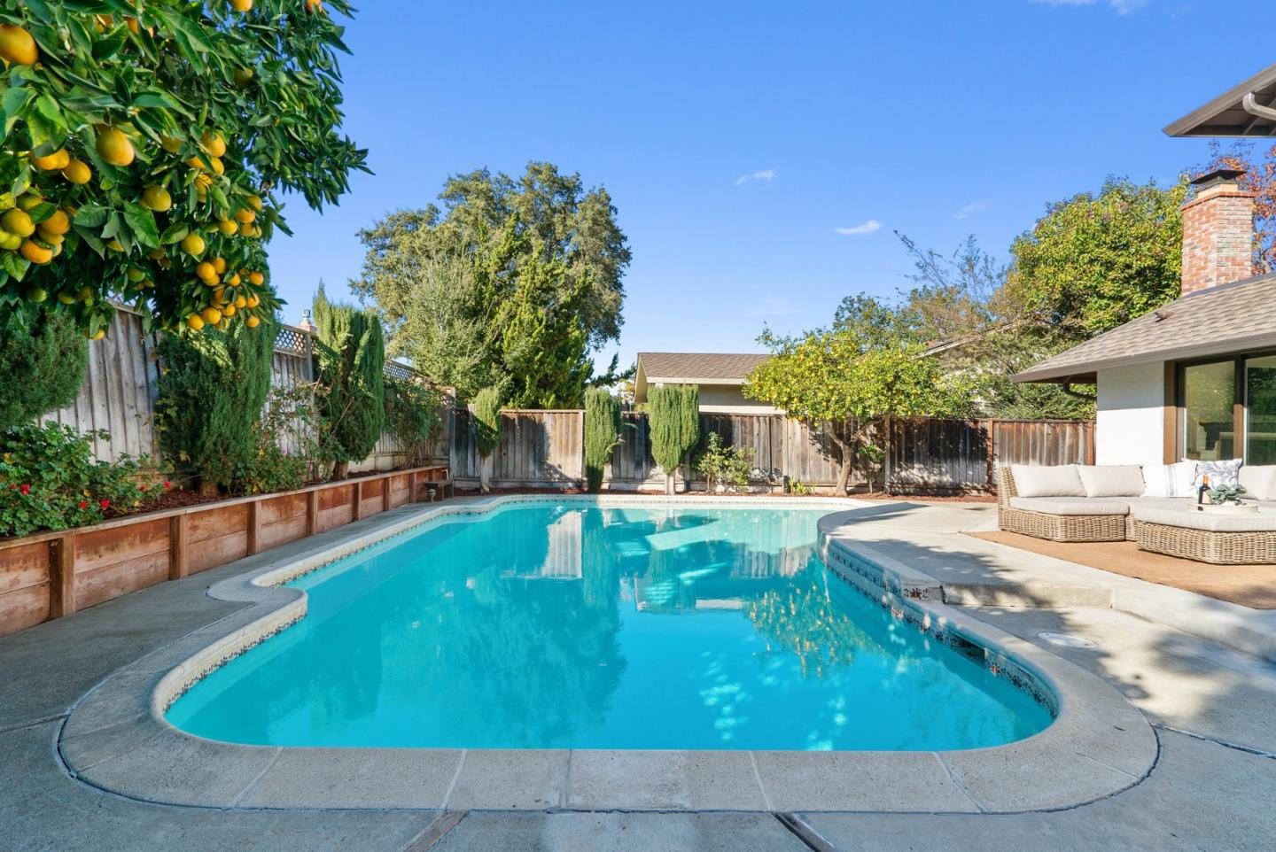 2227 Westmoreland DR