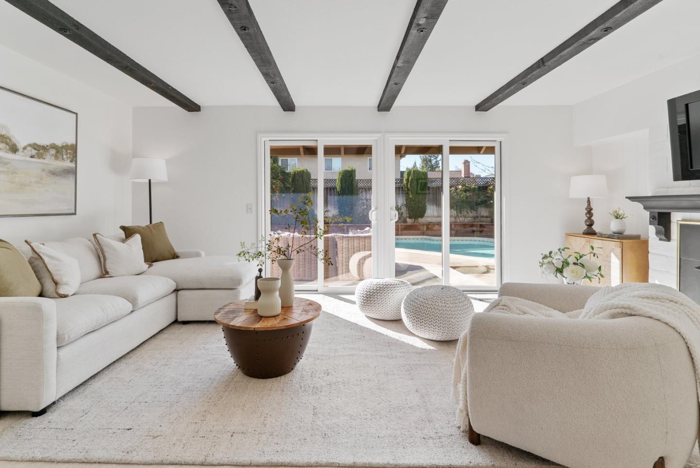 2227 Westmoreland DR