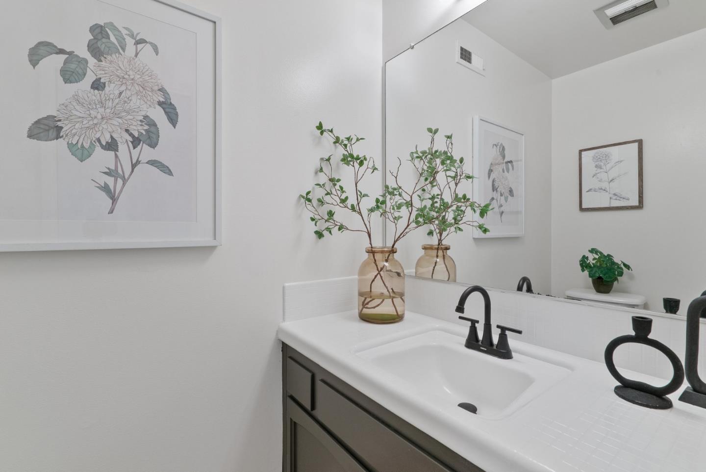 2227 Westmoreland DR