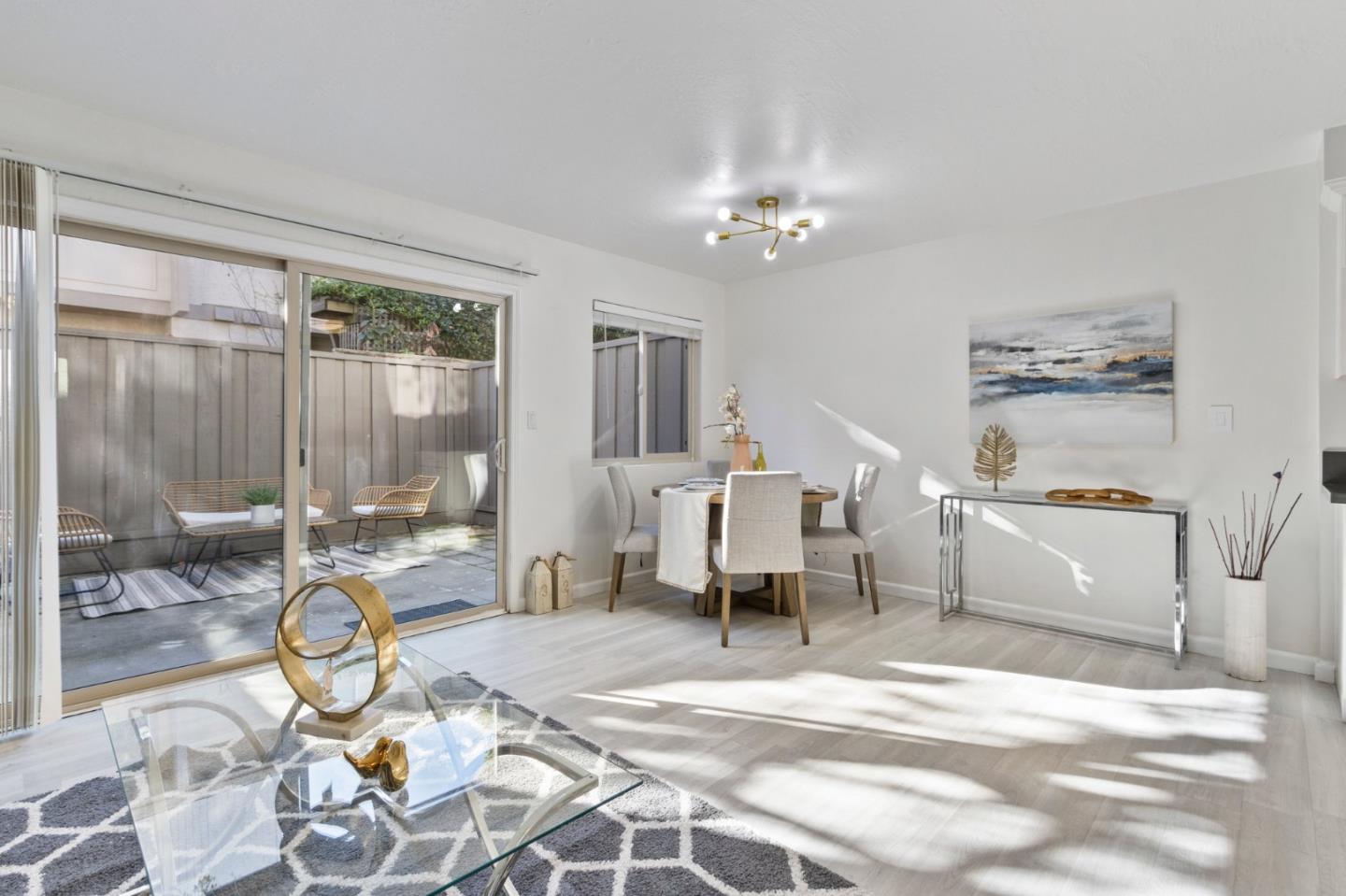 530 La Conner DR 27
