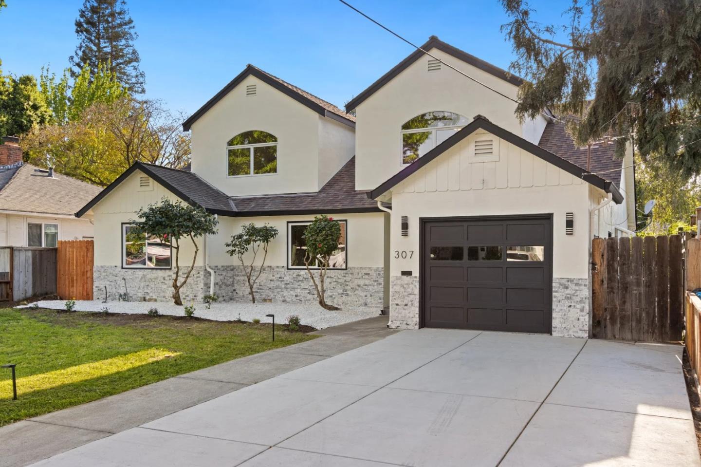 307 Concord DR