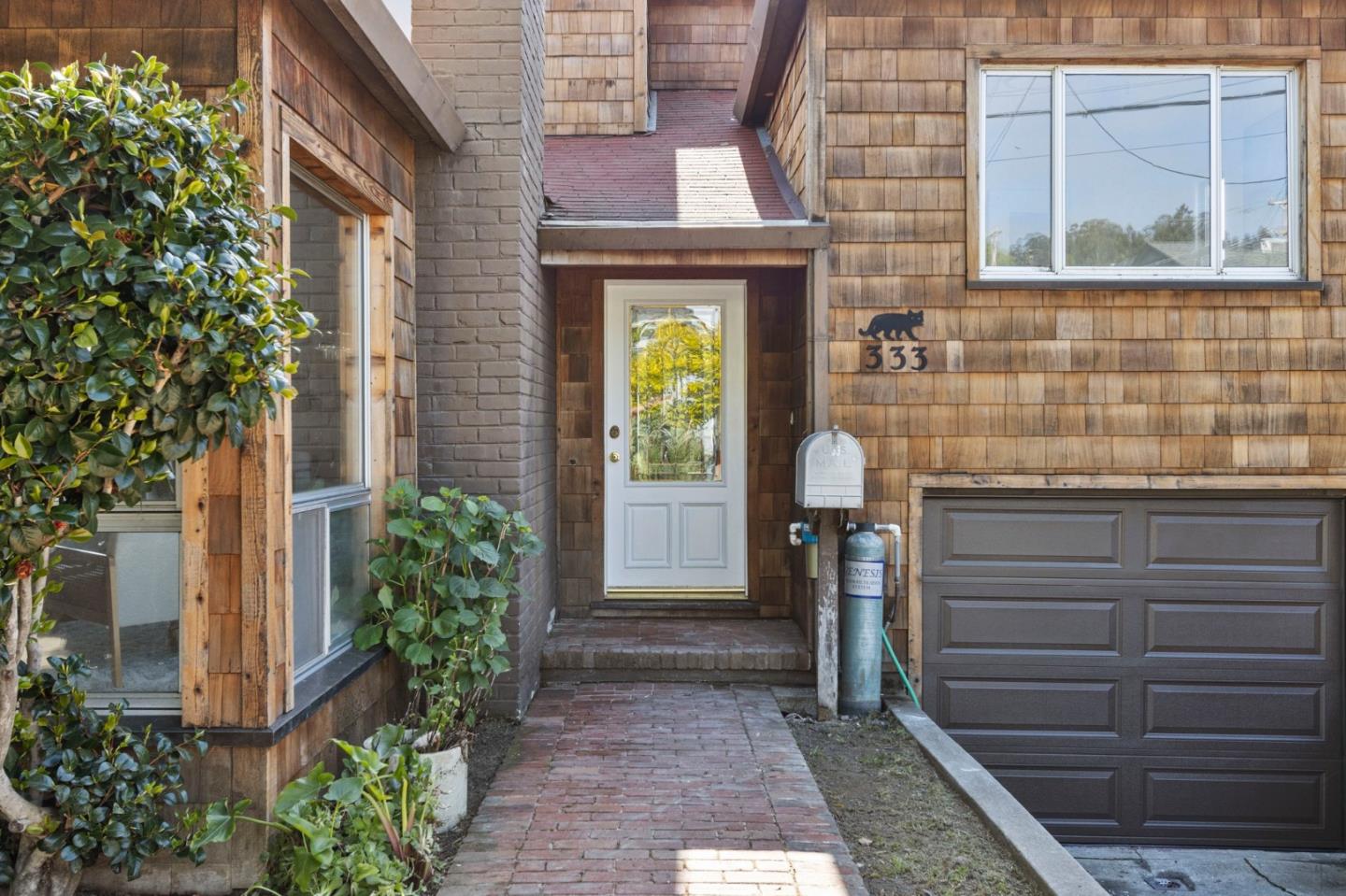 333 Ramona AVE