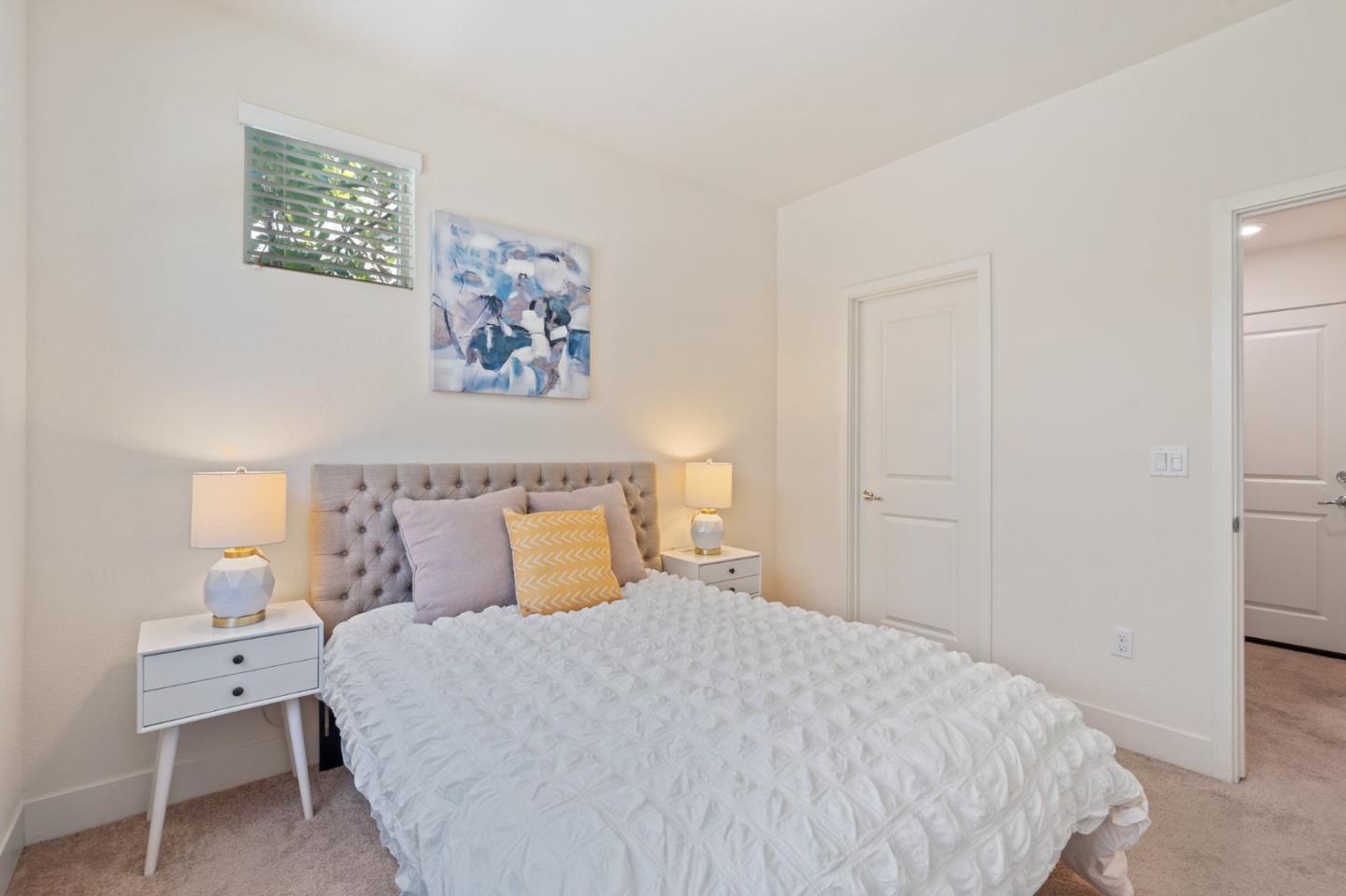2762 Alliston Loop